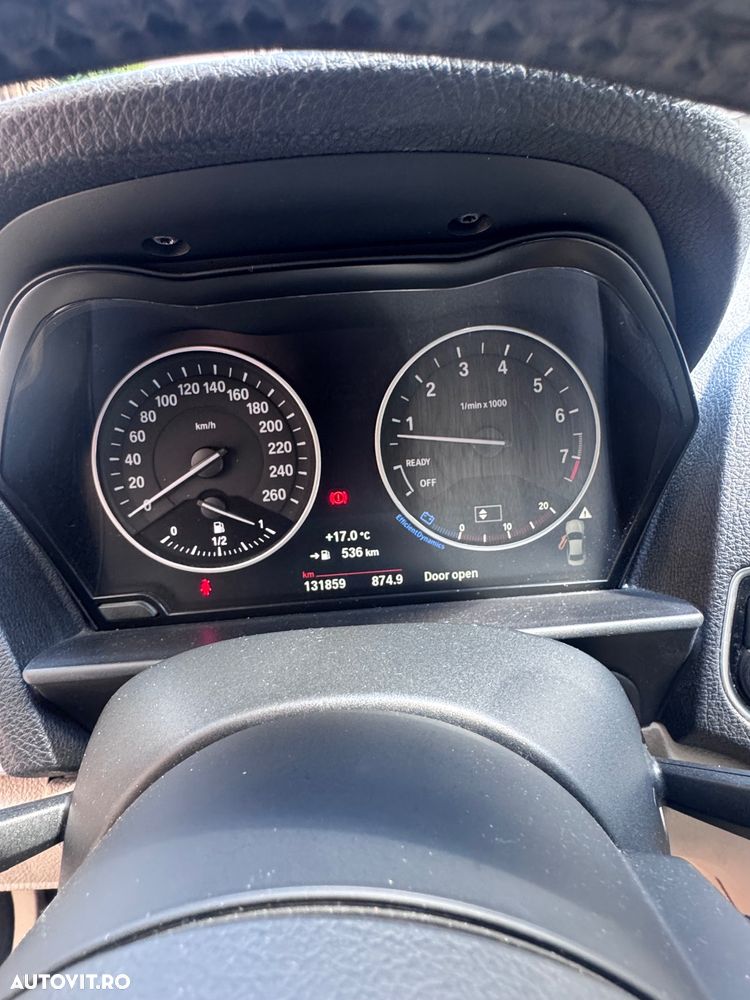 BMW Seria 2 220i Luxury Line - 8