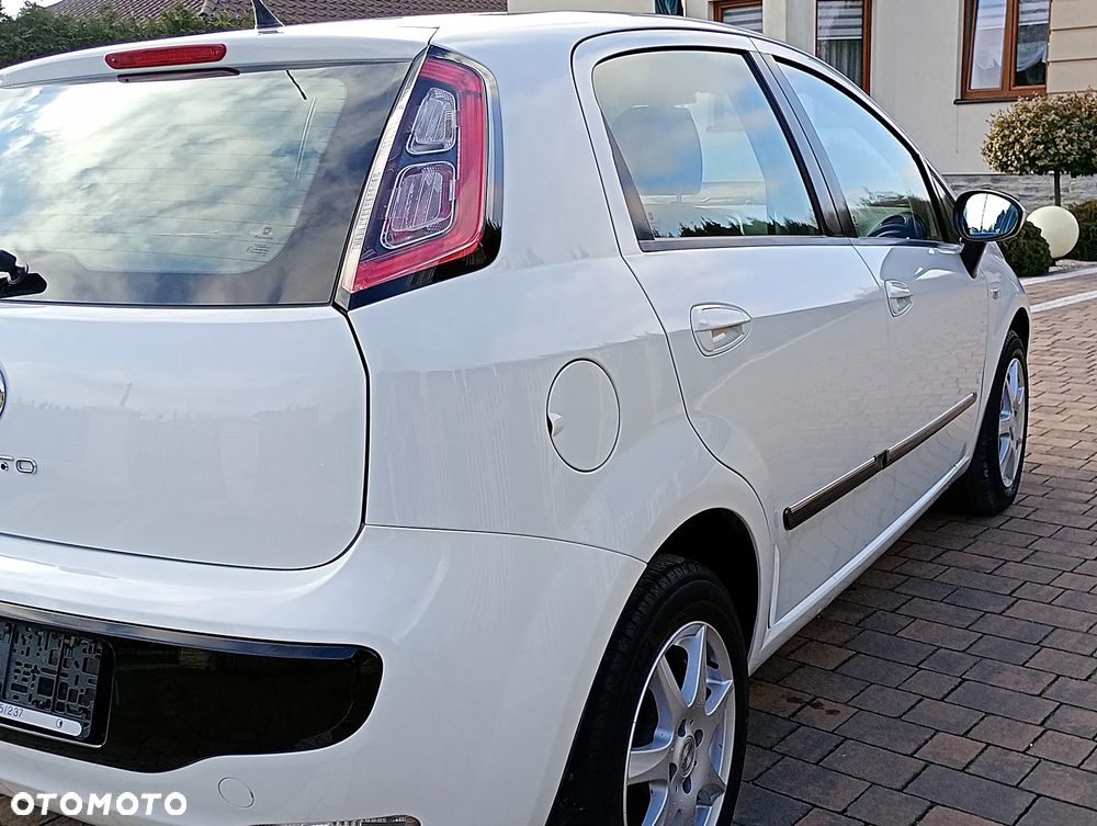 Fiat Punto 1.4 Estiva S&S - 9