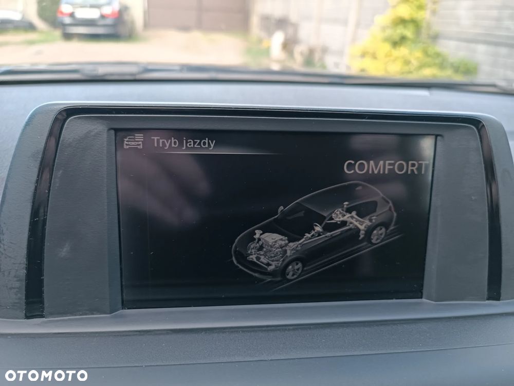 BMW Seria 1 114i - 12