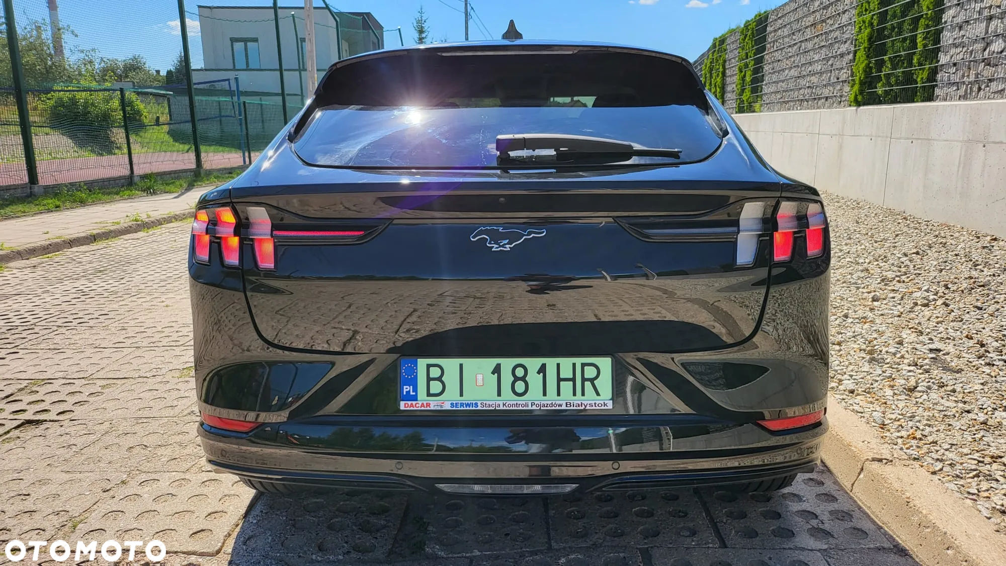 Ford Mustang Mach-E AWD PREMIUM - 4