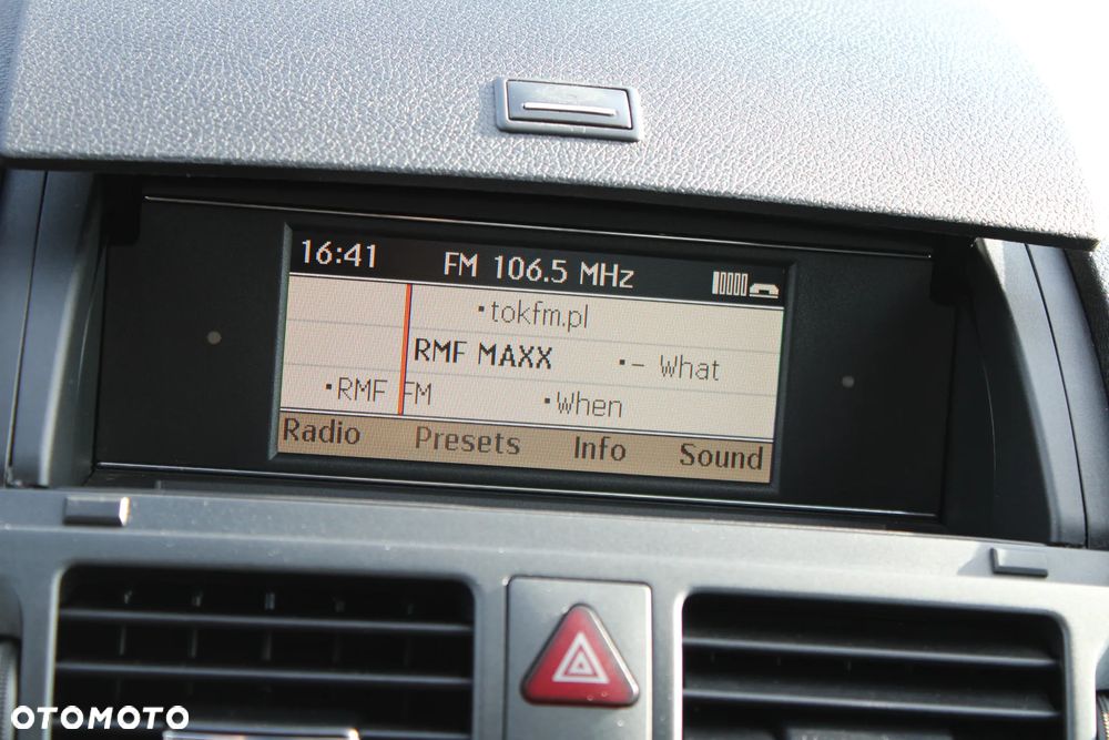 Mercedes-Benz Klasa C 180 Kompressor Automatik BlueEFFICIENCY Avantgarde - 13