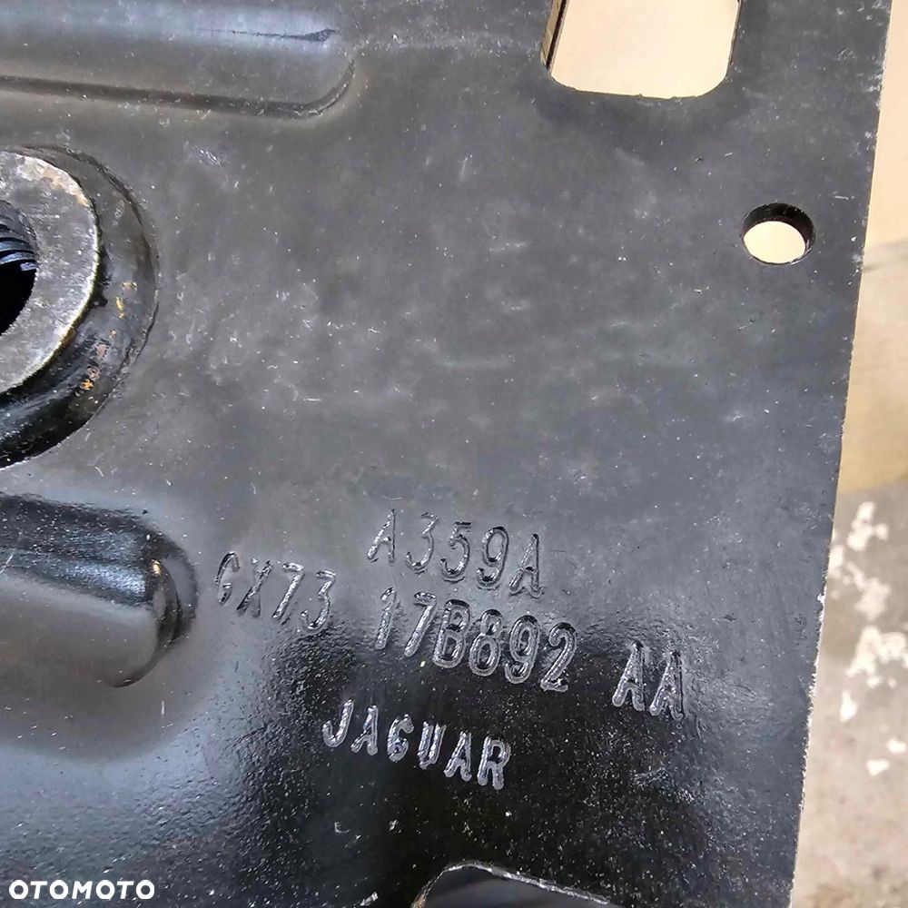 jaguar f-pace belka pod zderzak wzmocnienie zderzaka tył tylna - 2
