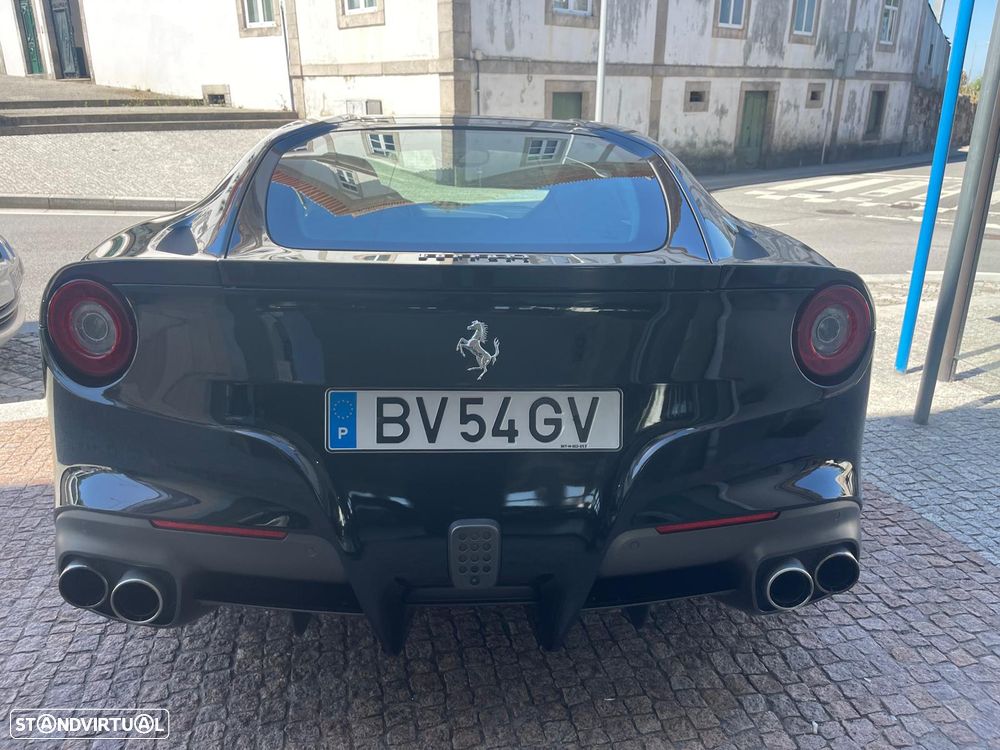 Ferrari F12 Berlinetta Hele - 6