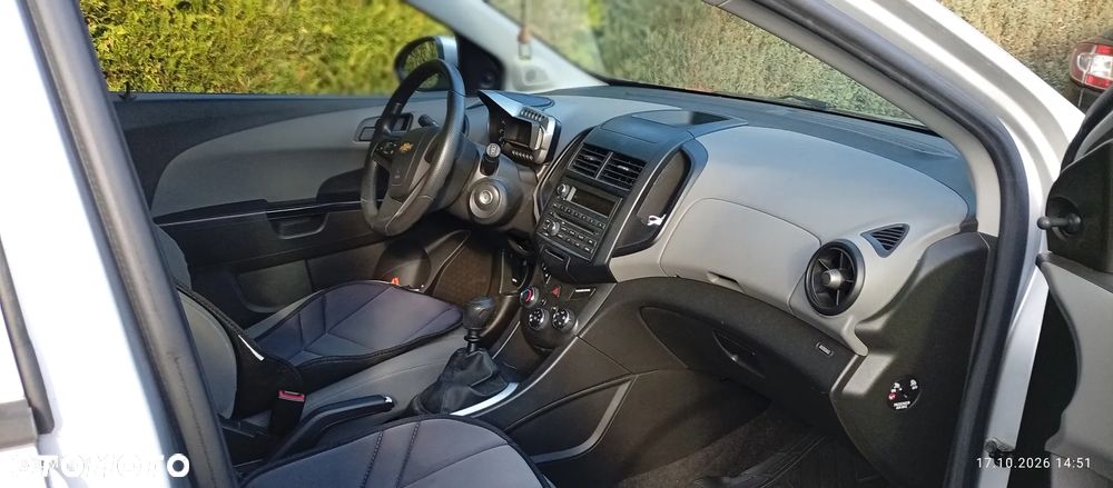 Chevrolet Aveo 2012 photo 5