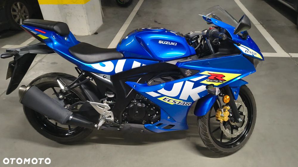 Suzuki GSX-R - 1