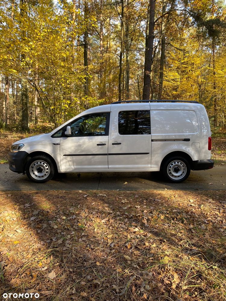 Volkswagen Caddy Maxi 2.0 TDI Highline DSG - 4