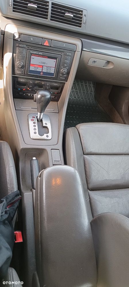 Audi A4 Avant - 22
