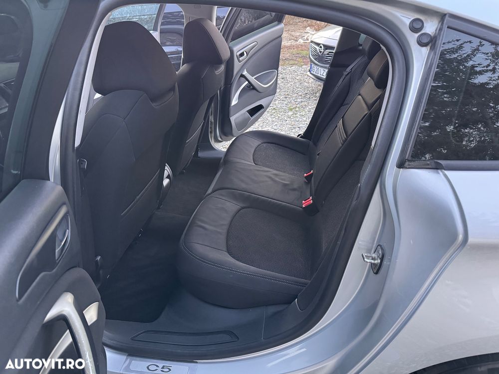 Citroën C5 Tourer 1.6HDi BVM Attraction - 16