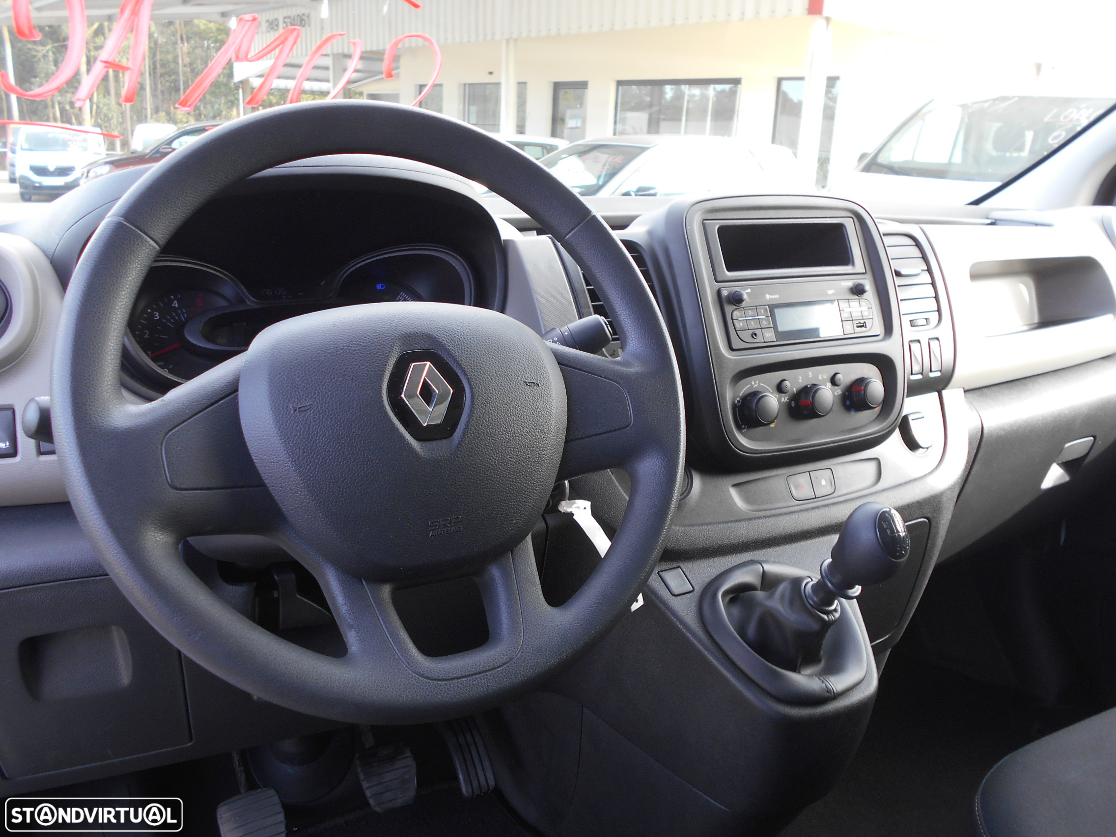 Renault TRAFIC DCI 125CV Energy - 12