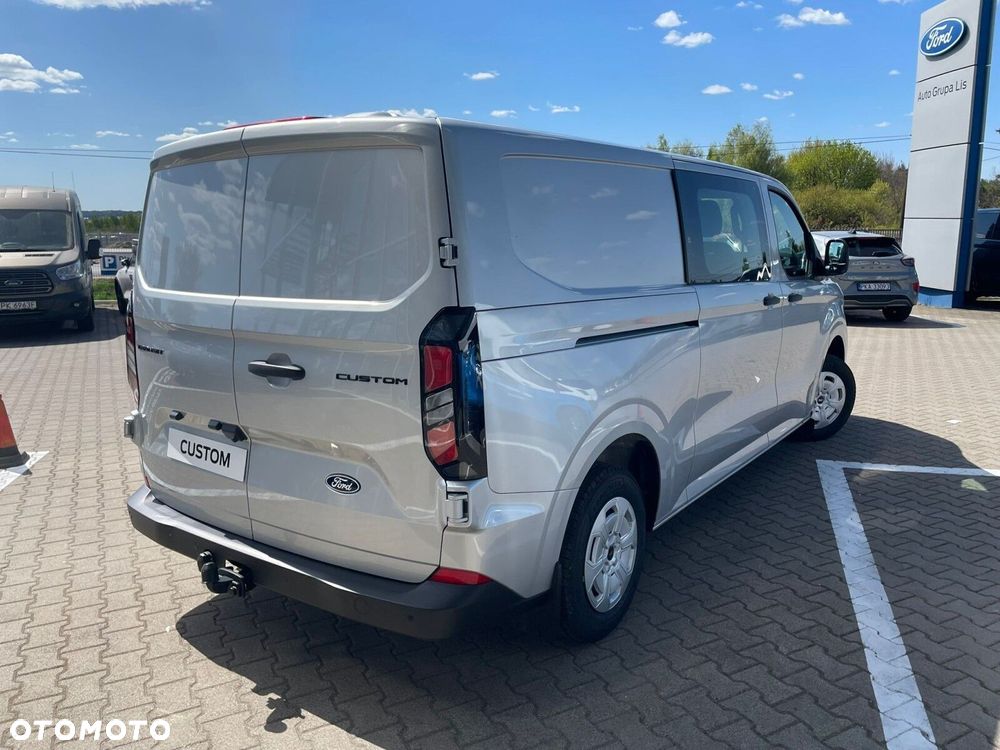 Ford Transit Custom - 11
