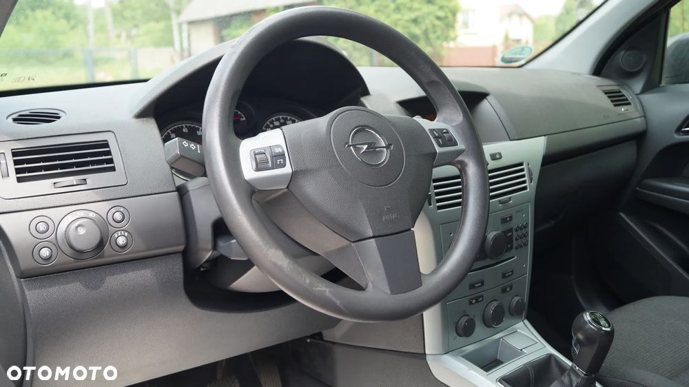 Opel Astra 1.4 Edition Plus - 26