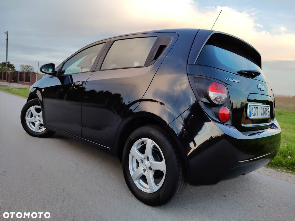 Chevrolet Aveo 1.2 LT - 1