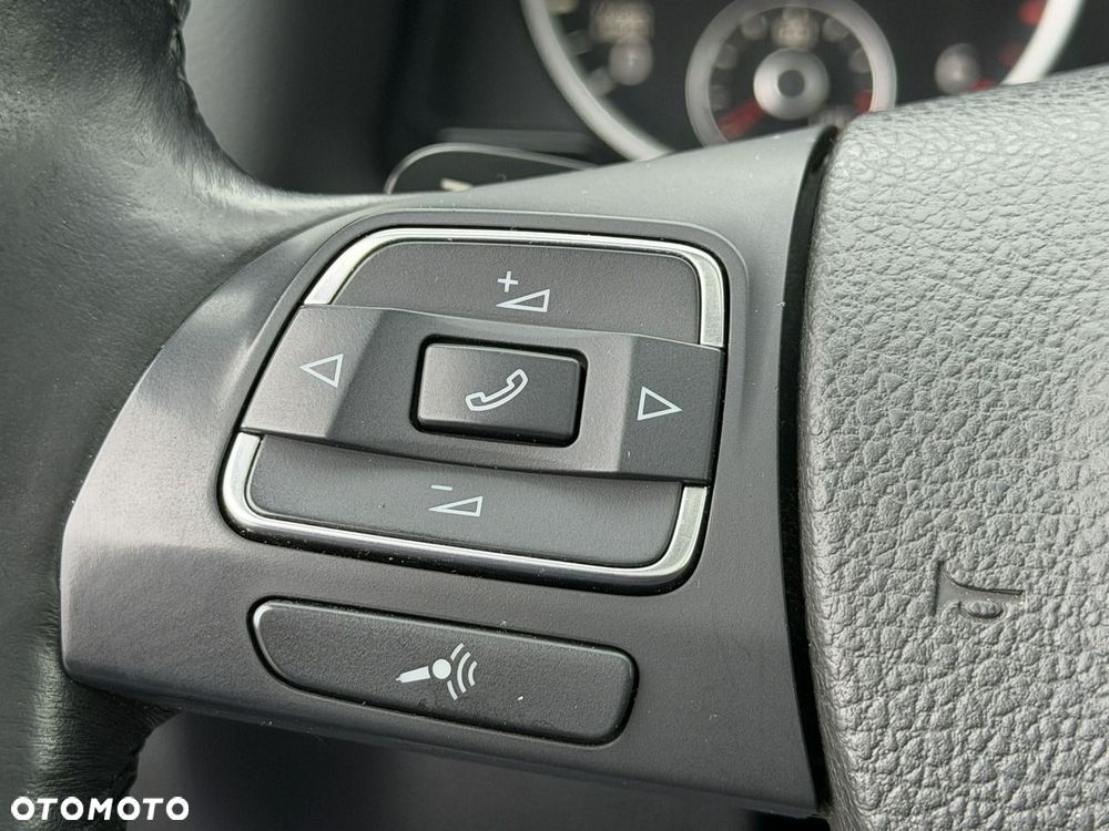 Volkswagen Tiguan - 24