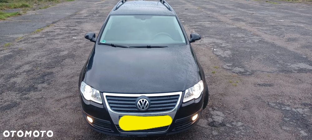 Volkswagen Passat 1.9 TDI Highline - 1