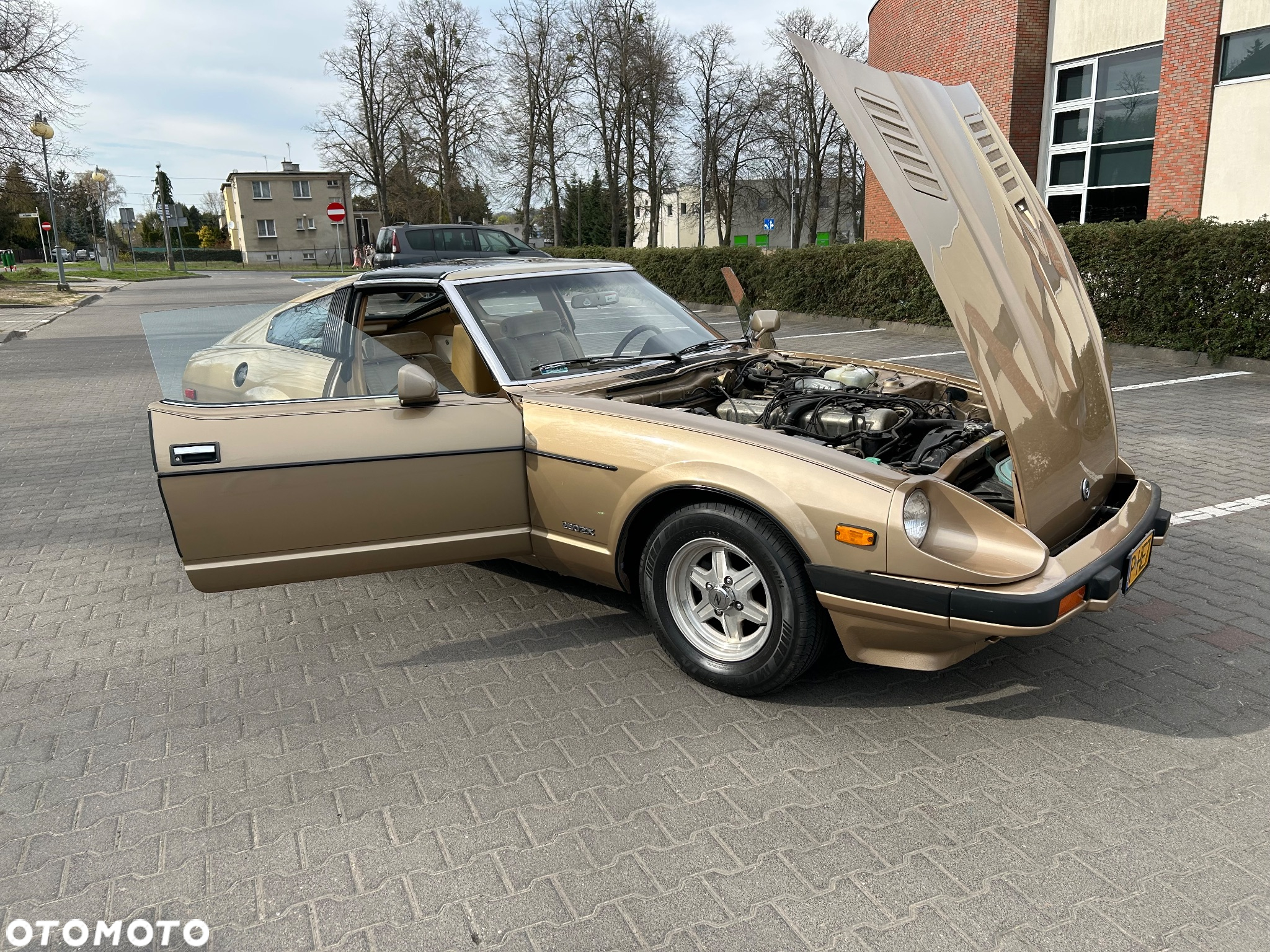 Nissan 280 ZX - 10