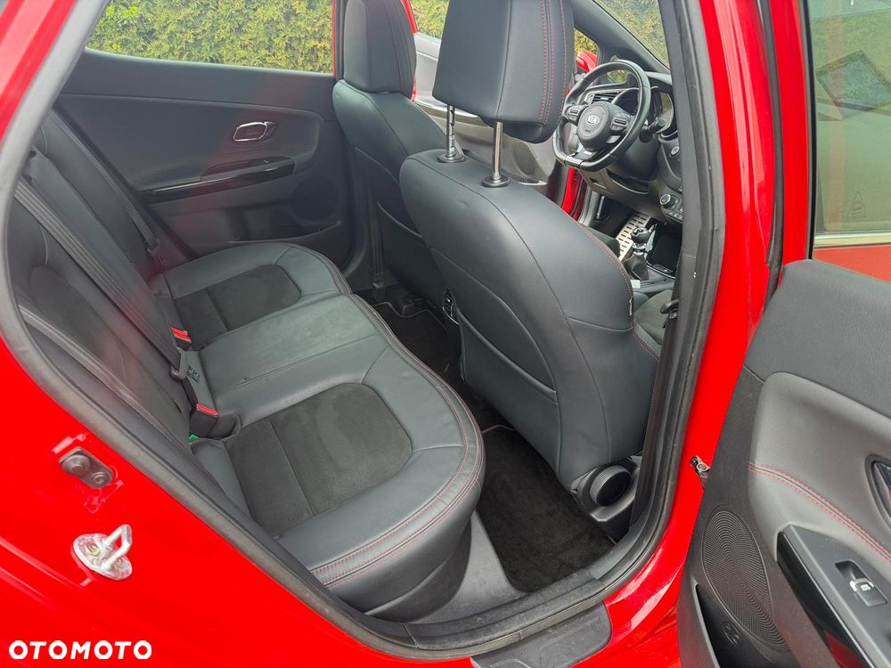 Kia Ceed 1.6 T-GDI GT-Challenge - 30