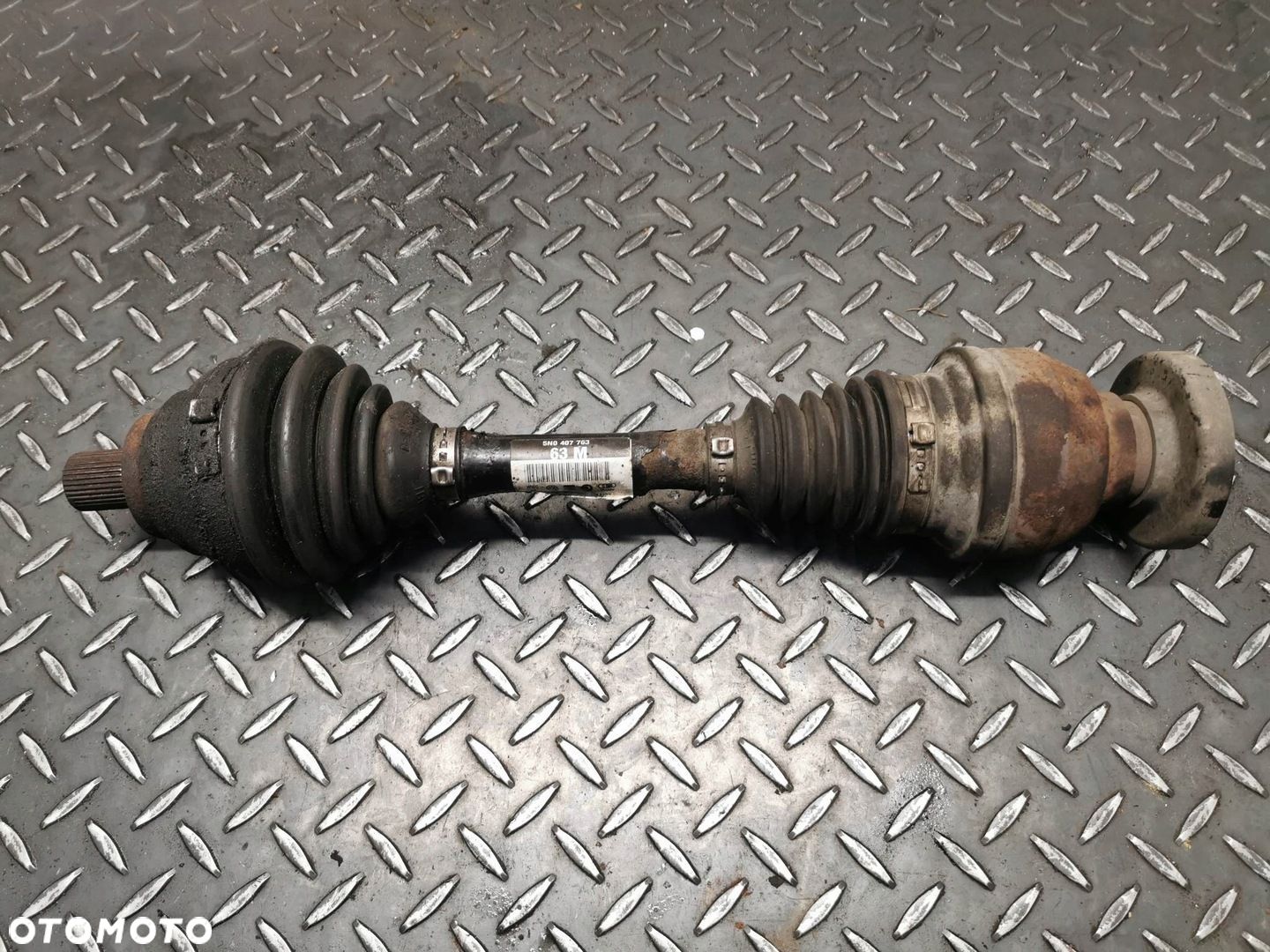 PÓŁOŚ LEWA PRZÓD VW AUDI Q3 2.0 4x4 OE 5N0407763 - 1
