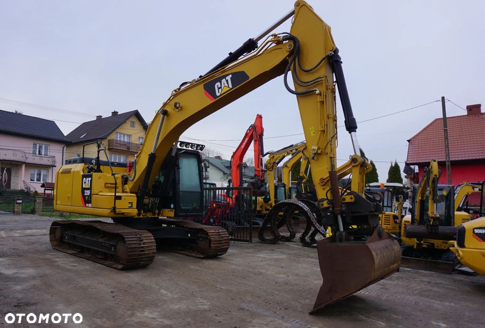 Caterpillar CAT 320 FL - 1