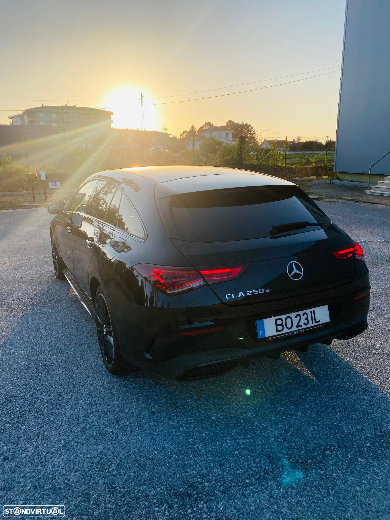 Mercedes-Benz CLA 250 e Shooting Brake AMG Line - 4