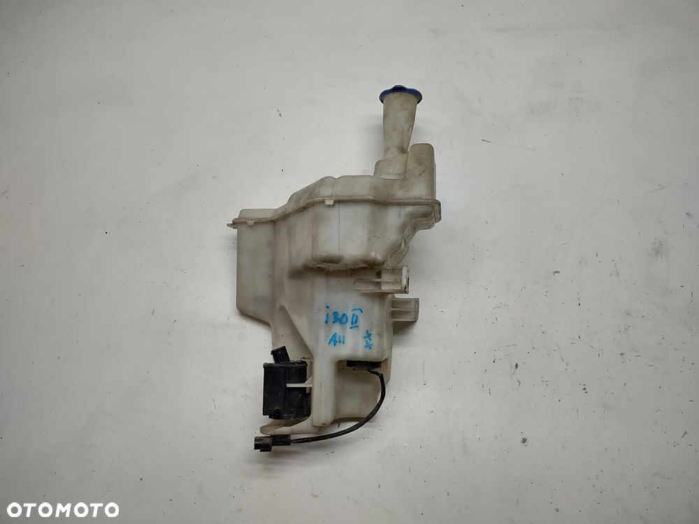 ZBIORNICZEK ZBIORNIK SPRYSKIWACZY Z POMPKĄ 98610-A6000 HYUNDAI I30 II 2014r. ORYGINAŁ - 1
