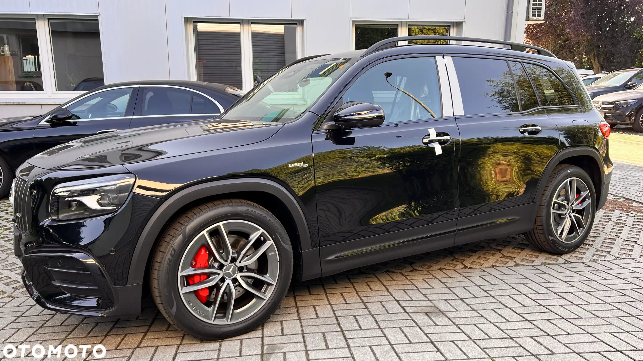 Mercedes-Benz GLB AMG 35 4-Matic - 3