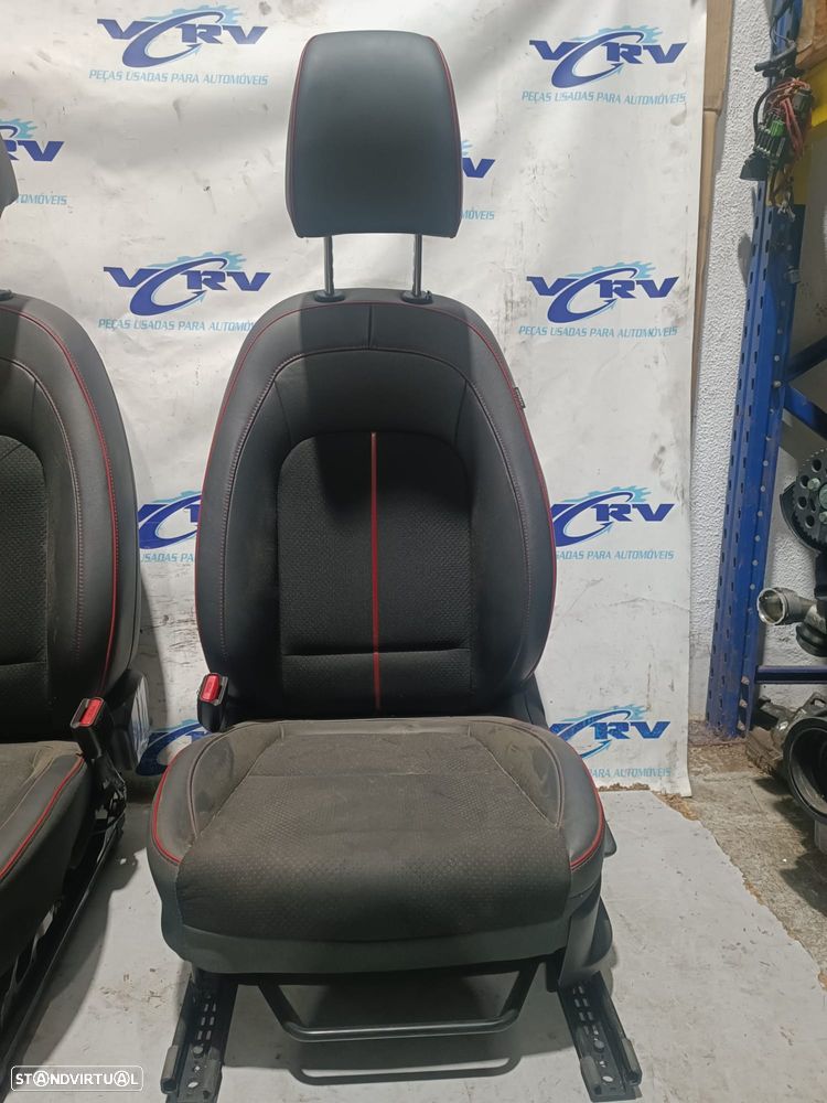 Conjunto de Bancos Hyundai Kauai - 3