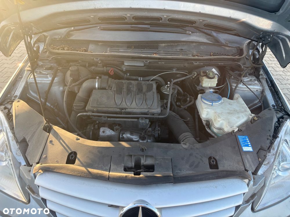 Mercedes-Benz Klasa B 180 CDI Autotronic - 14
