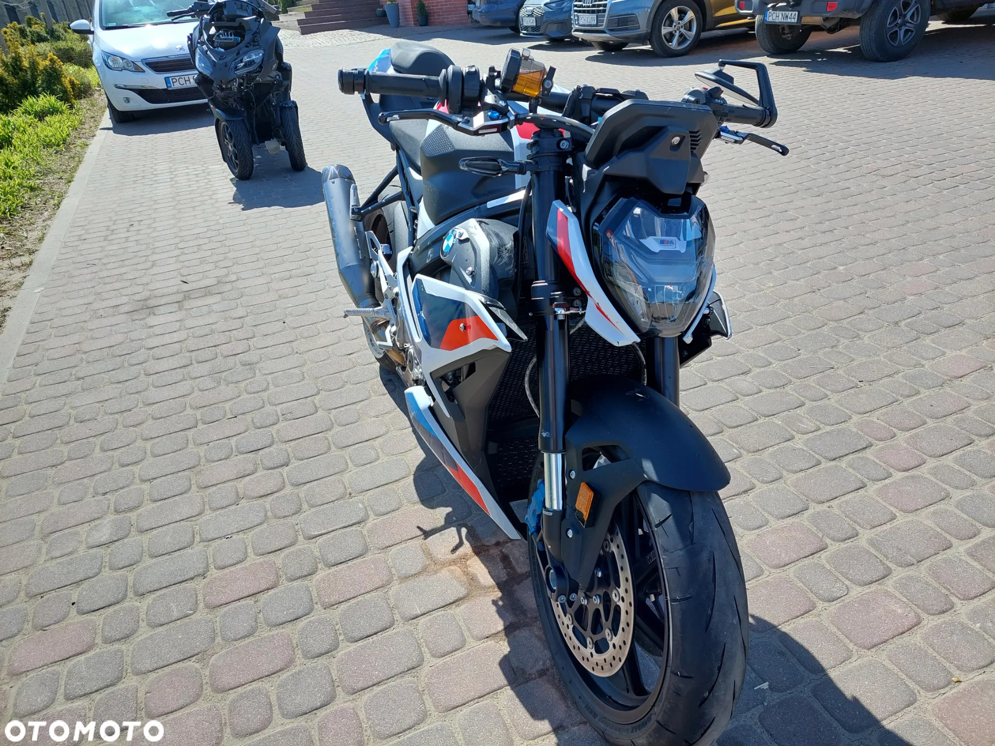 BMW S - 10