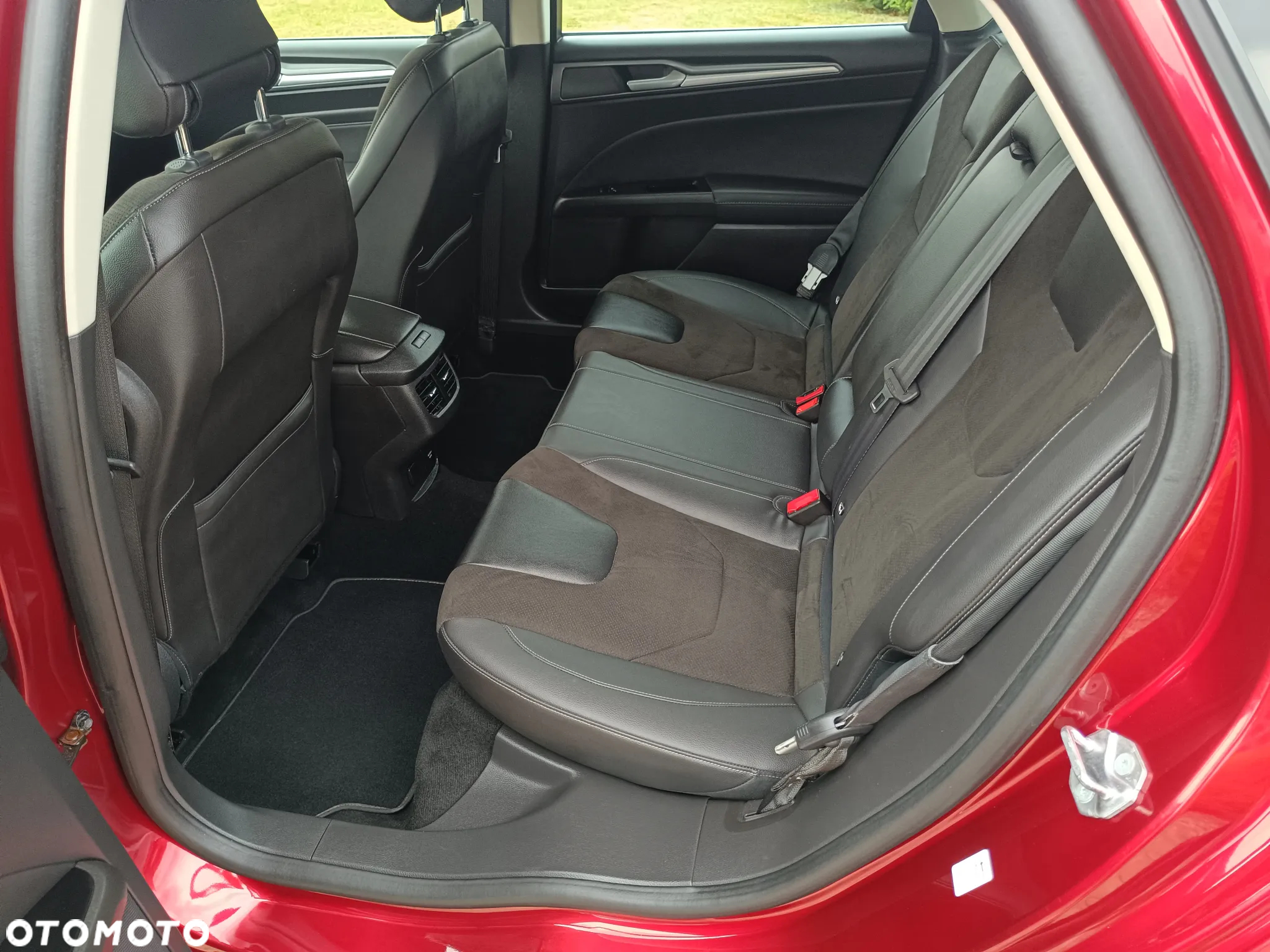 Ford Mondeo 2.0 TDCi Start-Stopp Titanium - 9