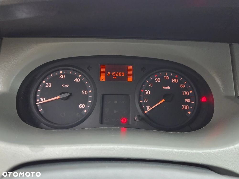 Renault Trafic - 25