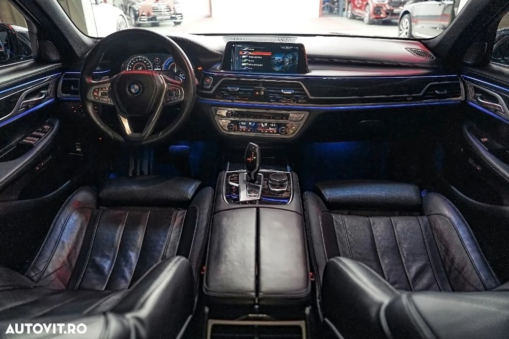 BMW Seria 7 740e iPerformance - 13