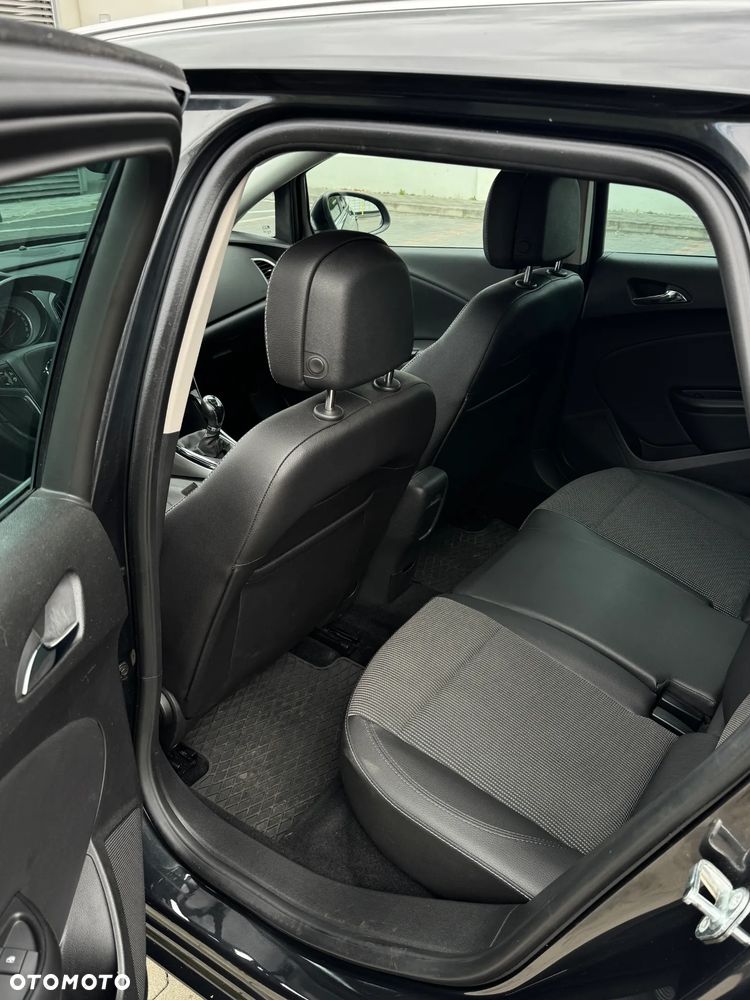 Opel Astra 1.6 D (CDTI) Start/Stop Innovation - 17