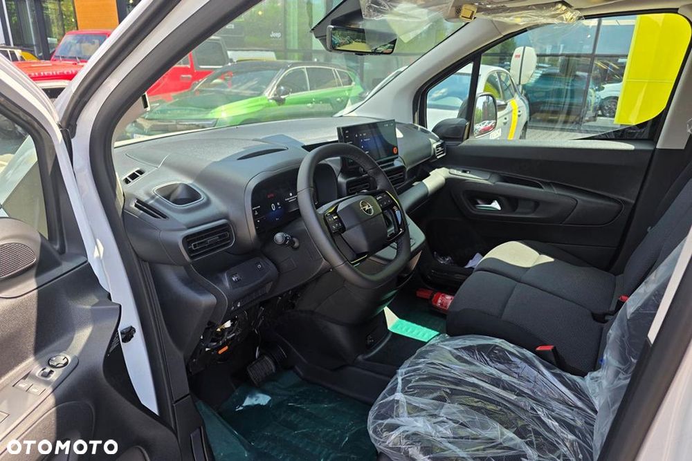 Opel Combo Van Cargo L2 EAT8 1.5 130KM - 9