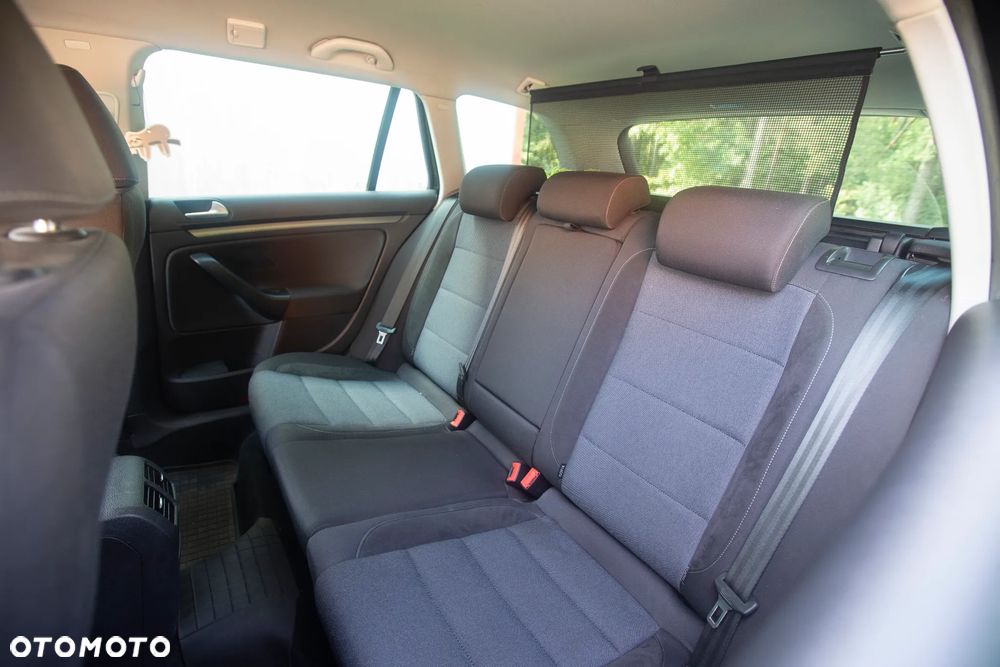Volkswagen Golf VI 1.6 TDI Comfortline - 13