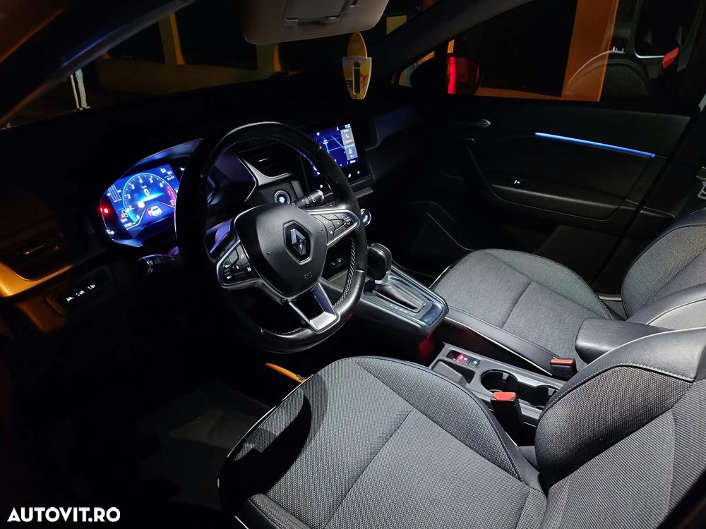 Renault Captur TCe 130 EDC GPF BUSINESS EDITION - 21