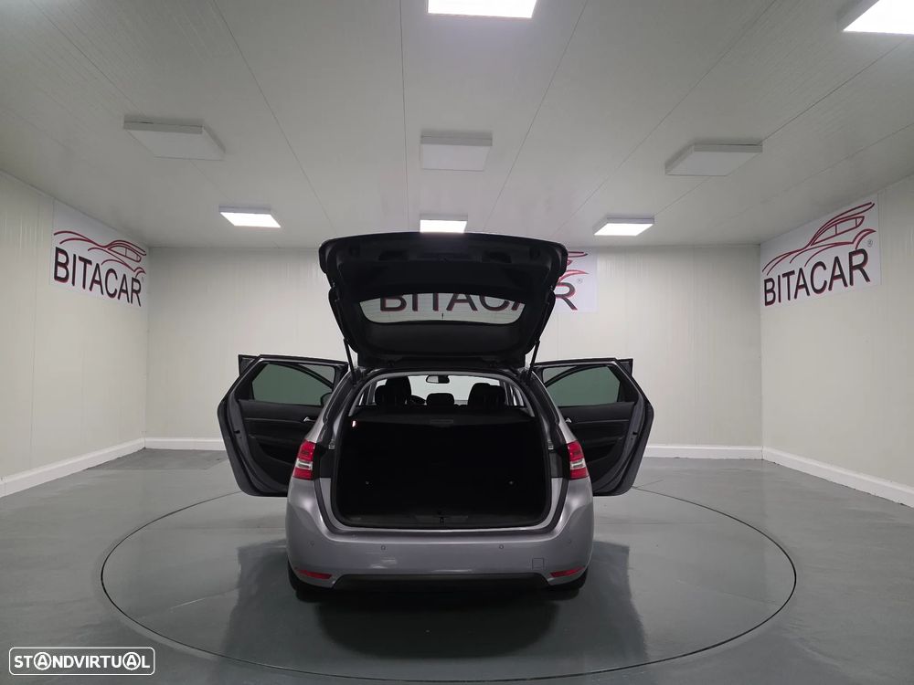 Peugeot 308 SW 1.5 BlueHDi Style - 34