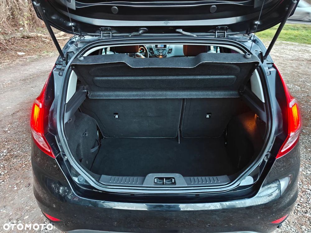 Ford Fiesta 1.0 EcoBoost S&S TITANIUM - 18