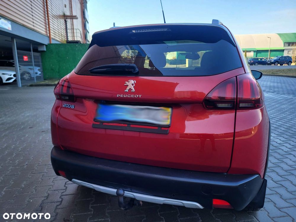 Peugeot 2008 BlueHDi 100 STOP & START Allure - 20