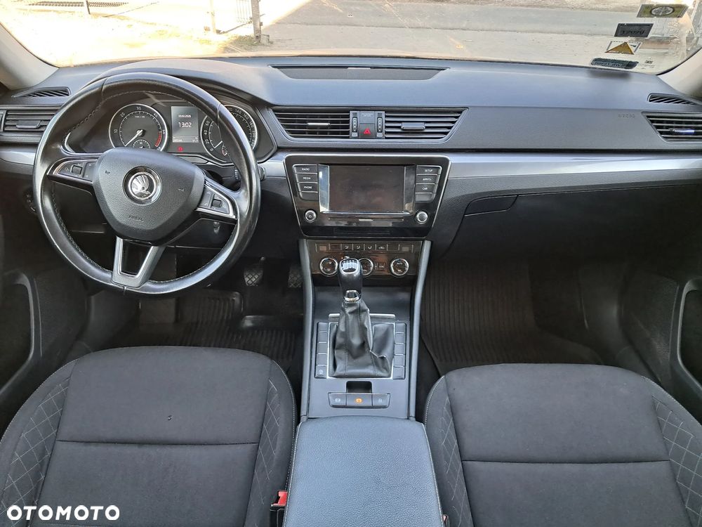 Skoda Superb 1.6 TDI Active - 15