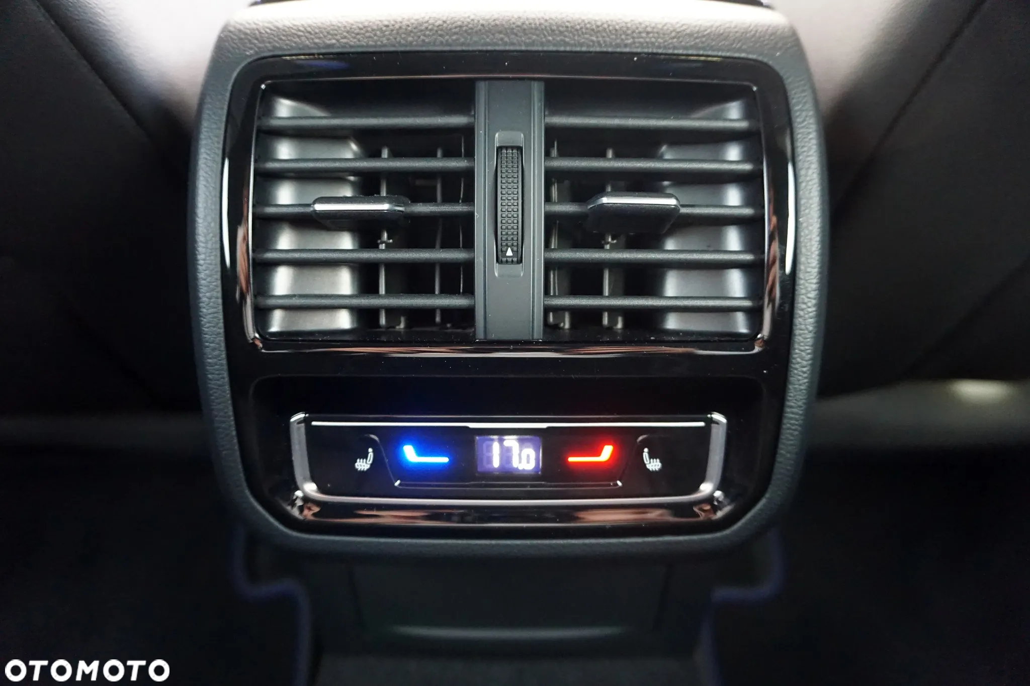 Volkswagen Arteon 2.0 TSI 4Motion R DSG - 27