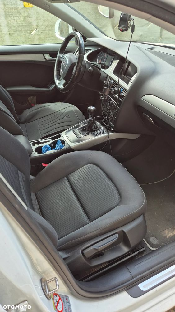 Audi A4 Avant - 6
