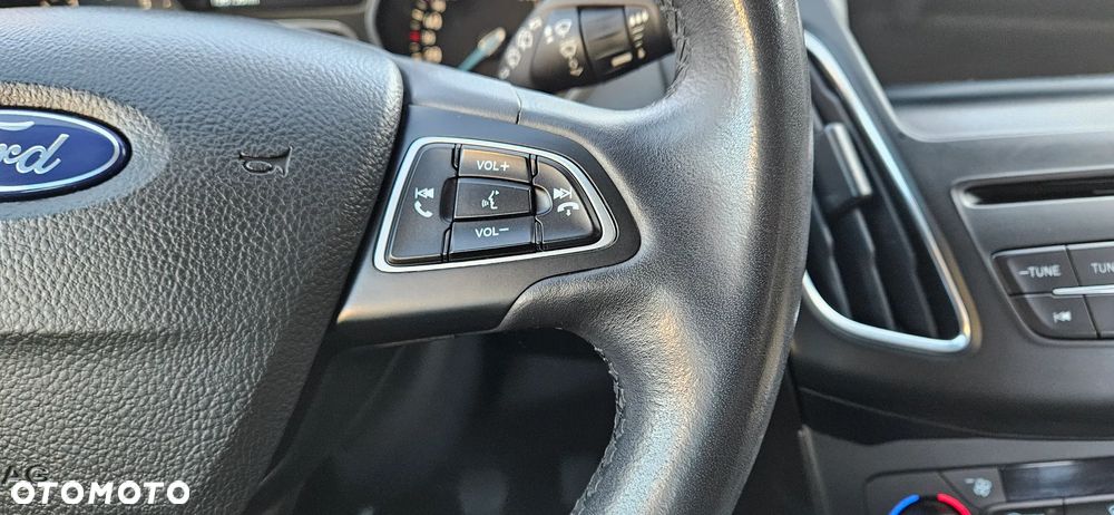 Ford Focus 1.0 EcoBoost Hybrid TITANIUM STYLE - 25