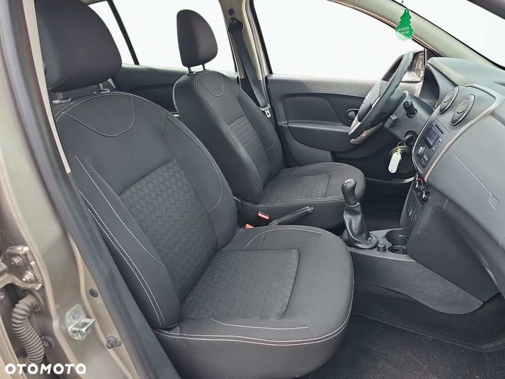Dacia Sandero 1.2 16V Laureate - 14