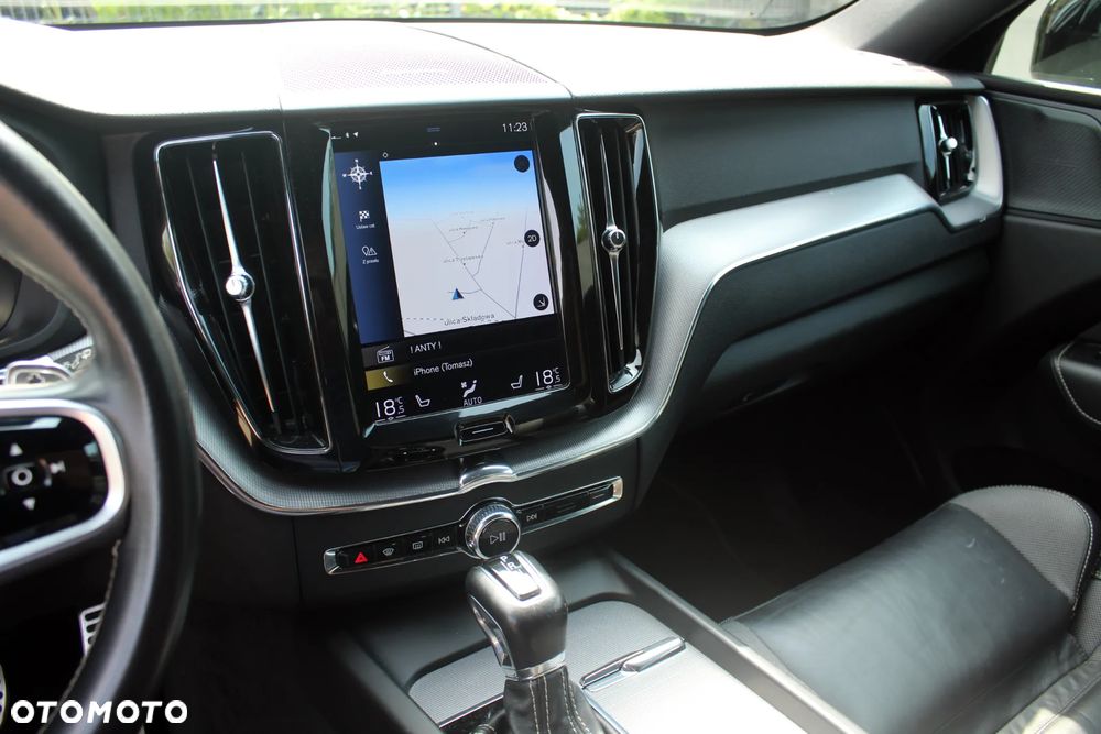 Volvo XC 60 D4 Geartronic RDesign - 15