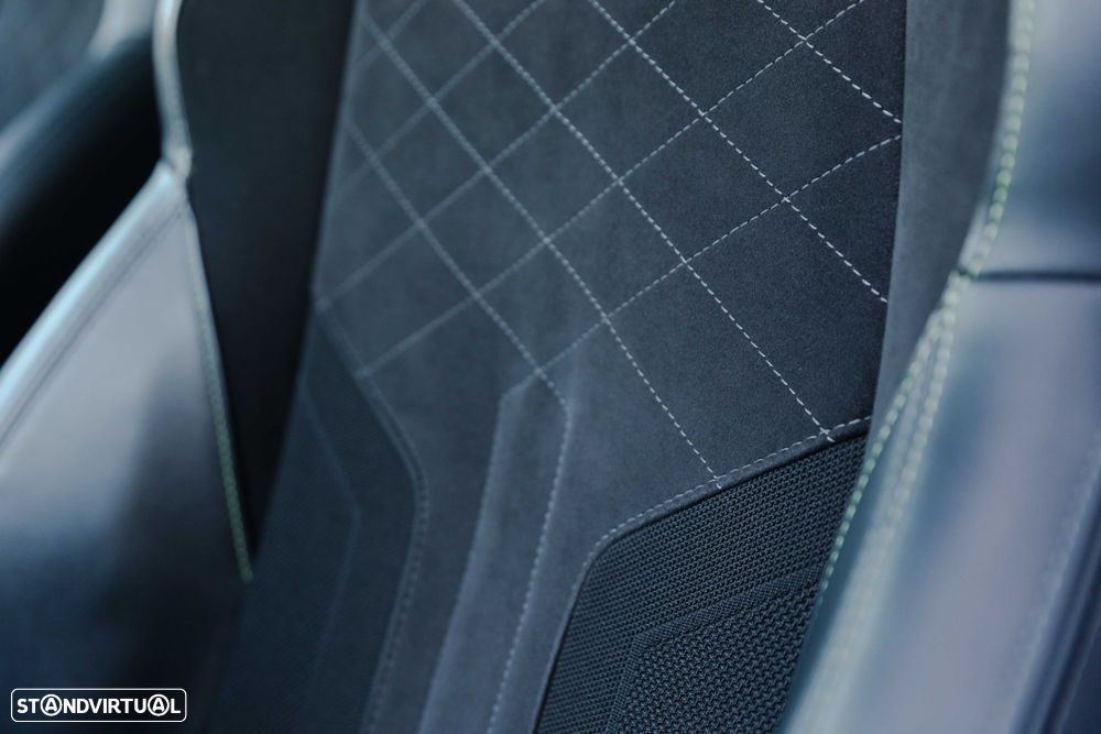 Peugeot 2008 1.2 PureTech GT Line EAT8 - 13