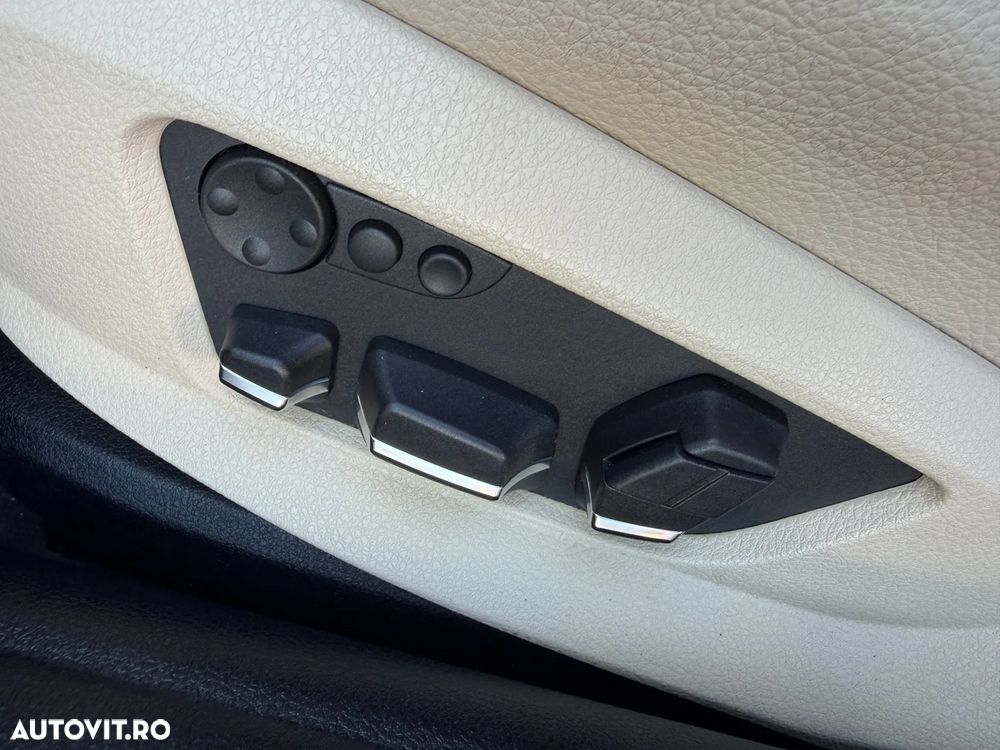 BMW Seria 5 520d Aut. - 25