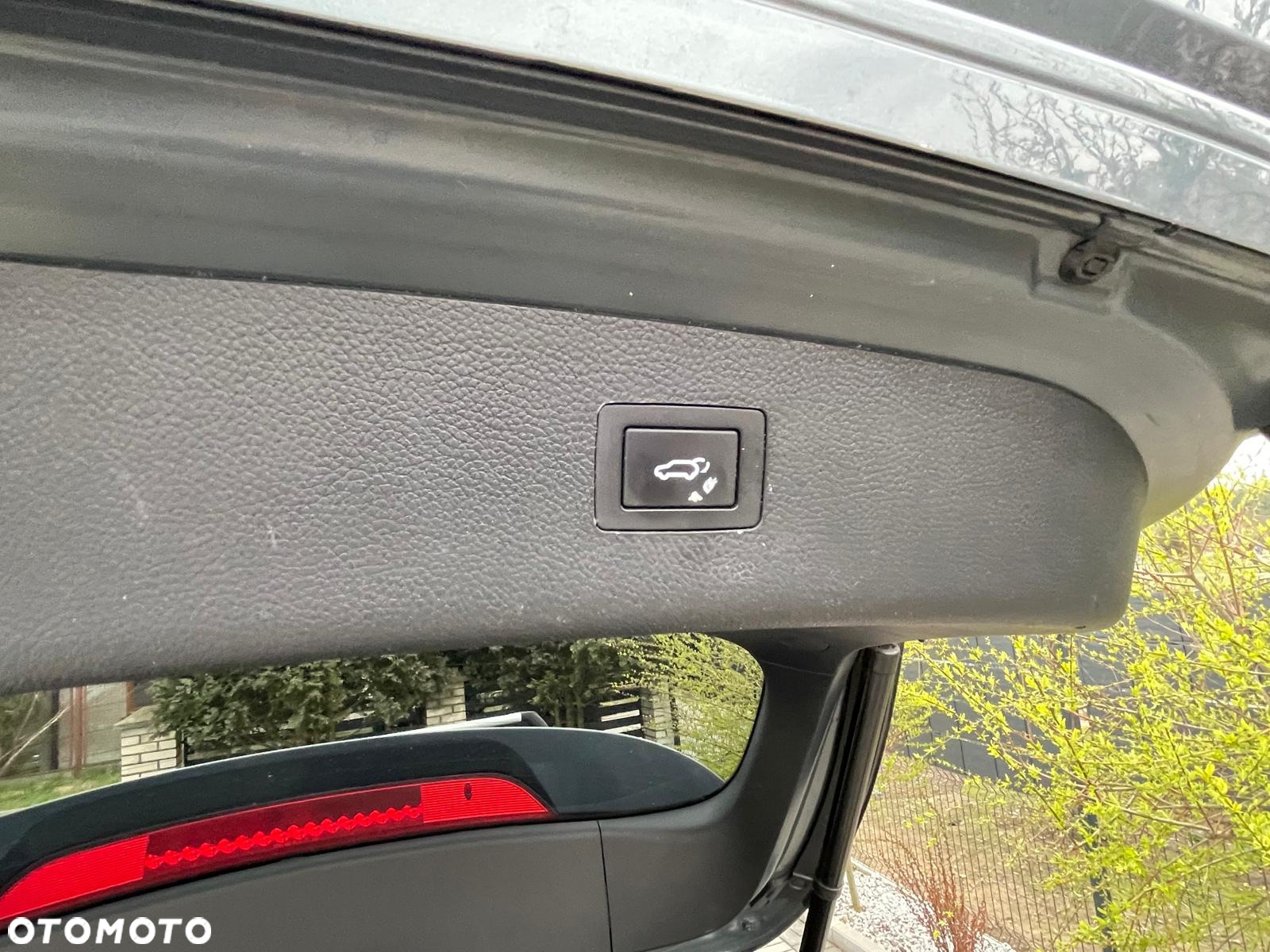 Hyundai i40 i40cw 1.7 CRDi Automatik Premium - 17