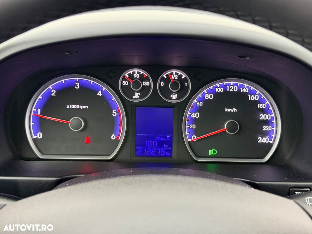 Hyundai i30 1.6 CRDI blue Classic - 24