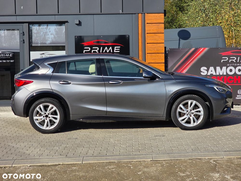 Infiniti Q30 2.2d Premium Tech 7DCT - 8
