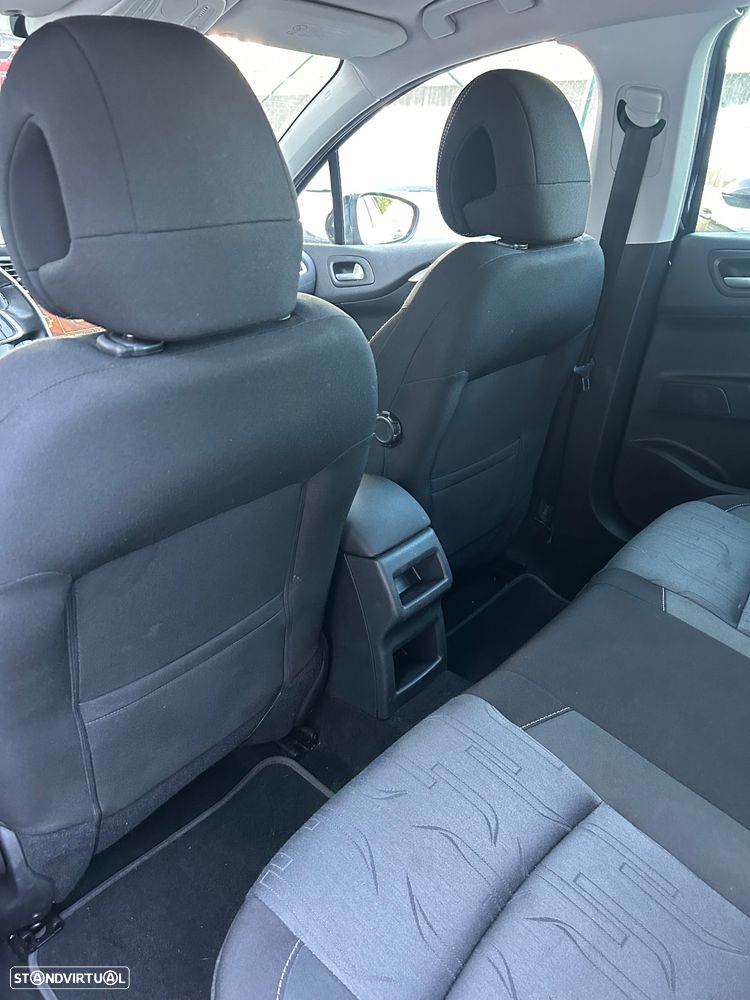 Citroën C4 e-HDi 110 Exclusive - 9